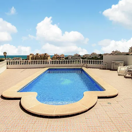 3 Bedroom Amazing In Apartment *