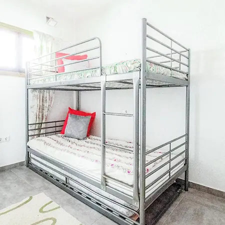 3 Bedroom Amazing In Appartement *
